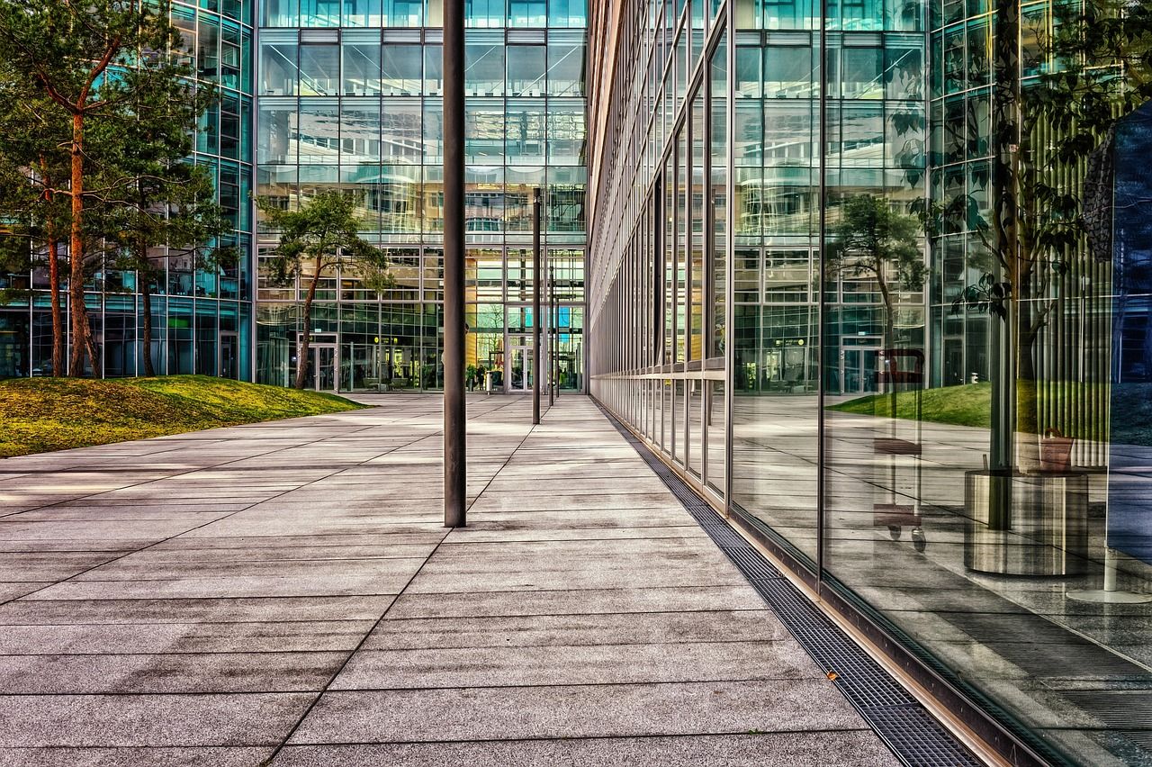 professionelles immobilienmanagement: optimieren sie die verwaltung ihrer immobilien mit unserem erfahrenen team. wir kümmern uns um sämtliche aspekte, von der mietersuche bis zur instandhaltung.