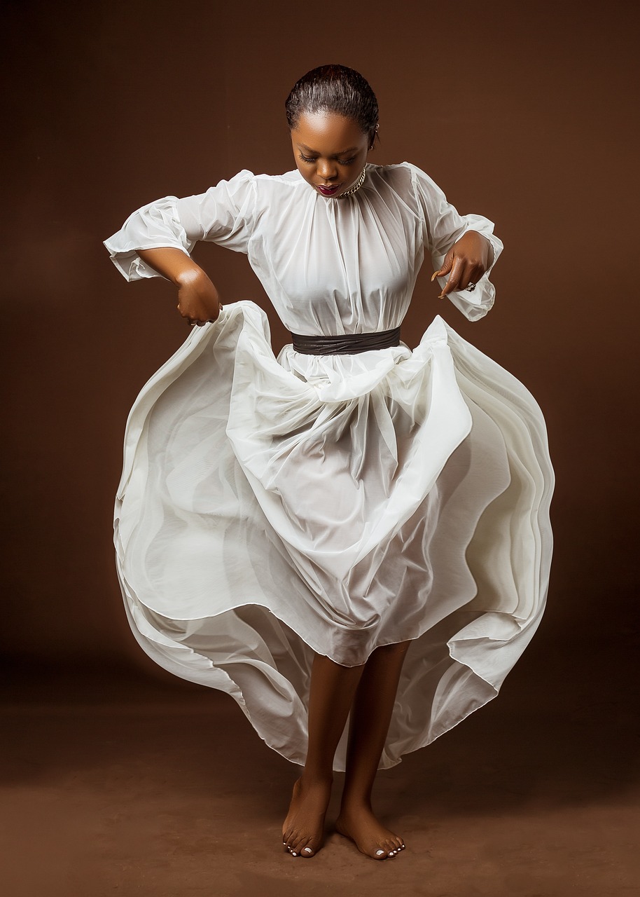 entdecken sie die neuesten trends in der modewelt! von eleganter kleidung über trendige accessoires bis hin zu stilvollen schuhen – unsere kollektion bietet für jeden geschmack etwas. lassen sie sich inspirieren und setzen sie ihre persönlichen akzente mit stil!
