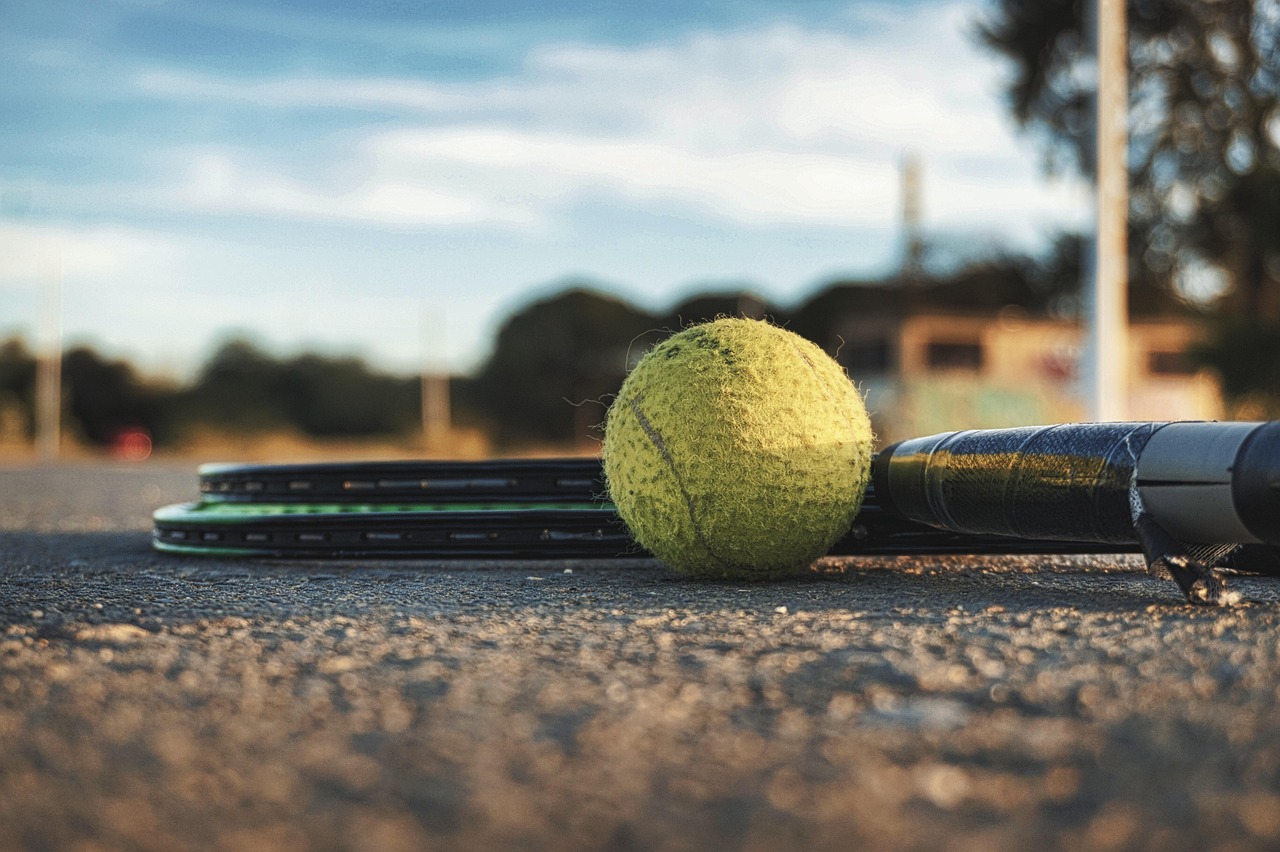 entdecken sie hochwertige sportausrüstung für alle sportarten. von fitnessgeräten bis zu outdoor-equipment – finden sie alles, was sie für ihre sportlichen aktivitäten benötigen. steigern sie ihre leistung und genießen sie sport mit der richtigen ausrüstung!