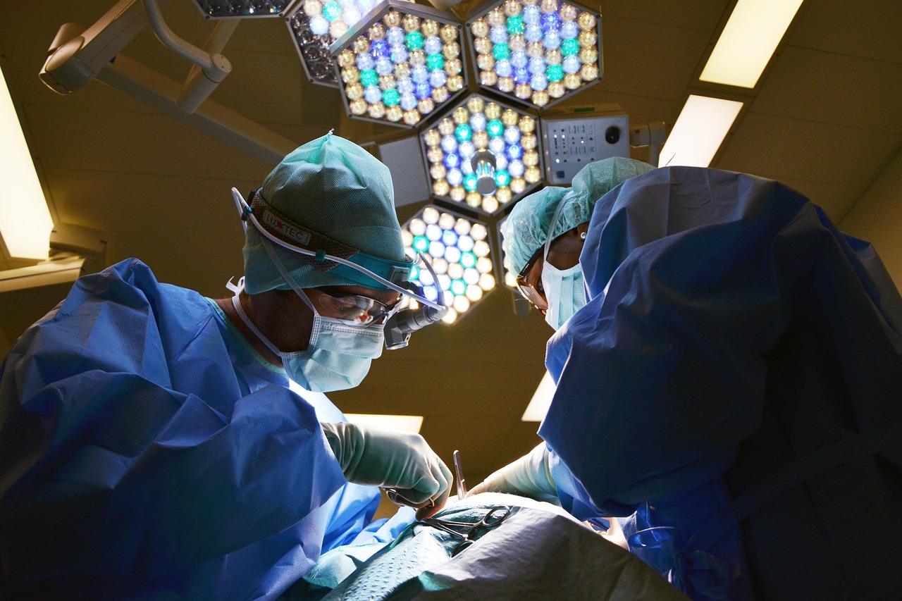 entdecken sie die vorteile von gesundheitsuntersuchungen! regelmäßige screenings helfen, potenzielle gesundheitsprobleme frühzeitig zu erkennen und ihre lebensqualität zu verbessern. informieren sie sich über die verschiedenen arten von untersuchungen und wie sie ihnen helfen können, ein gesundes leben zu führen.